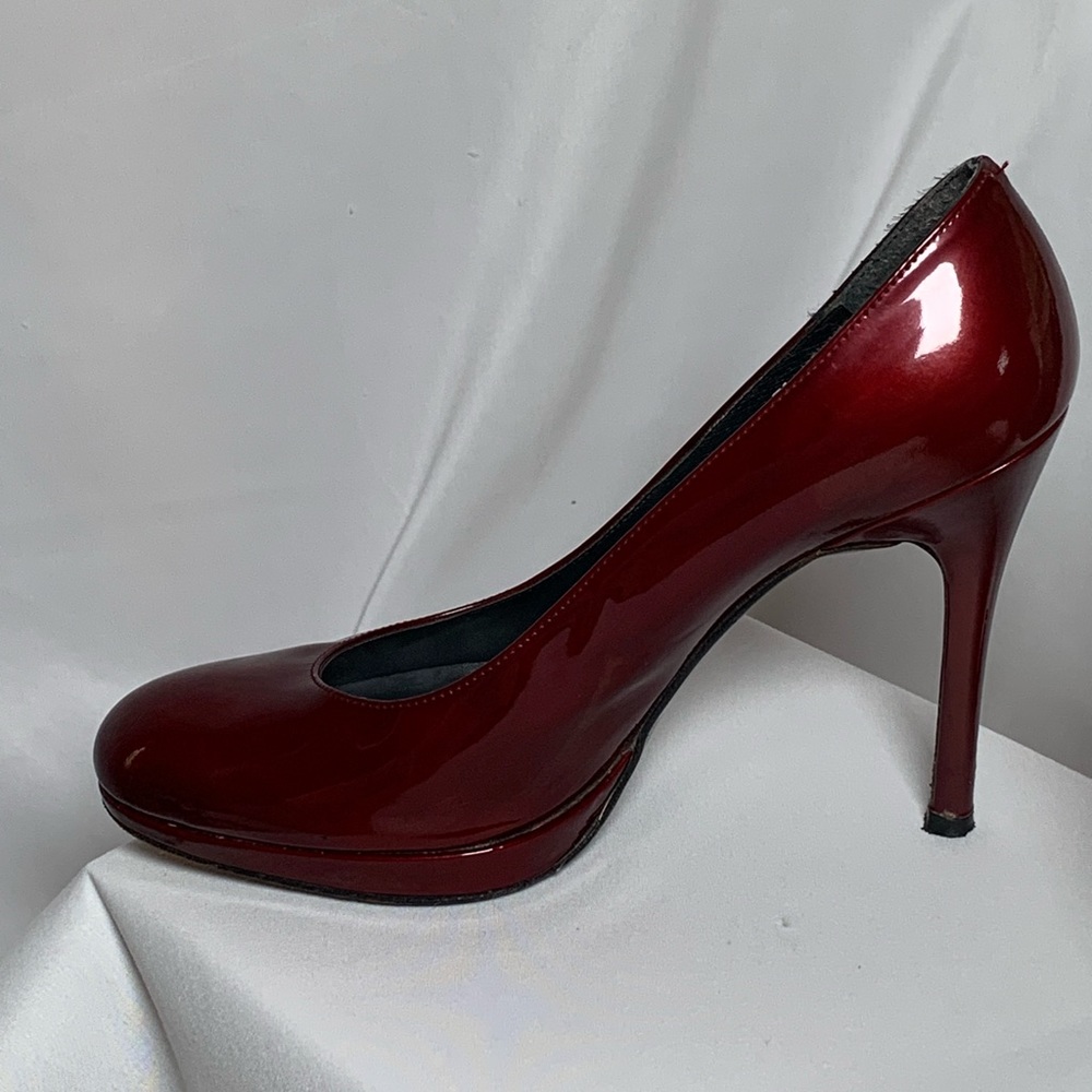 Stewart Weitzman red patten leather 4” heel